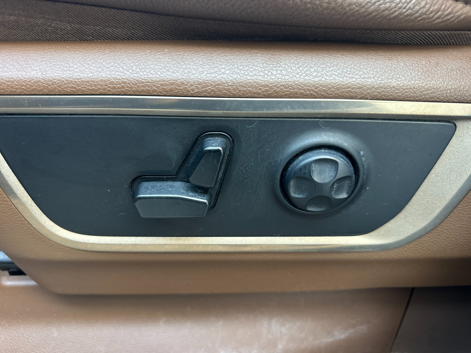 Used 2019 RAM 1500 Limited AWD/4WD image 13