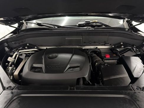 Used 2017 Volvo XC90 T6 Momentum w/ Momentum Plus Package AWD/4WD image 30