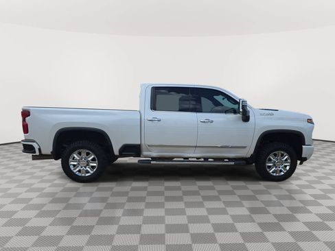 Used 2024 Chevrolet Silverado 2500 High Country w/ High Country Premium Package AWD/4WD image 8