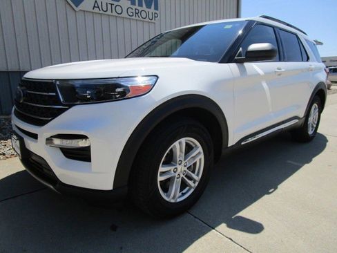 Used 2020 Ford Explorer XLT w/ Equipment Group 202A image 1