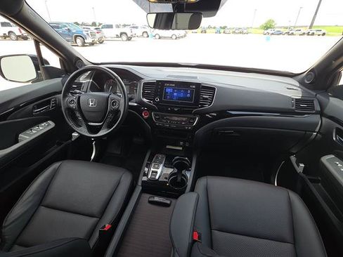Used 2022 Honda Ridgeline Black Edition image 13