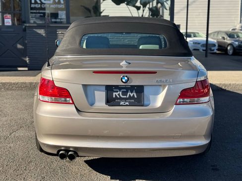 Used 2011 BMW 128i Convertible image 6