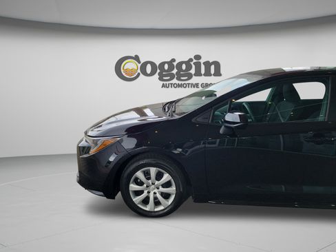 Used 2024 Toyota Corolla LE image 30