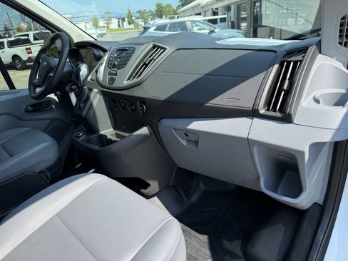 Used 2019 Ford Transit 150 130 Low Roof RWD image 10