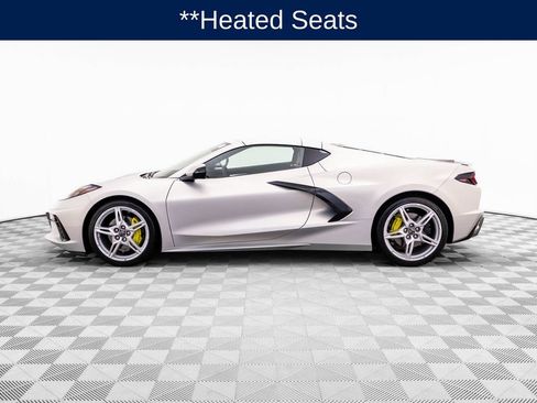 Used 2024 Chevrolet Corvette Stingray Premium Cpe w/ 3LT RWD image 3