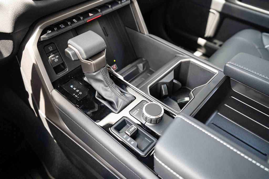 New 2026 Toyota Tundra Limited AWD/4WD image 16