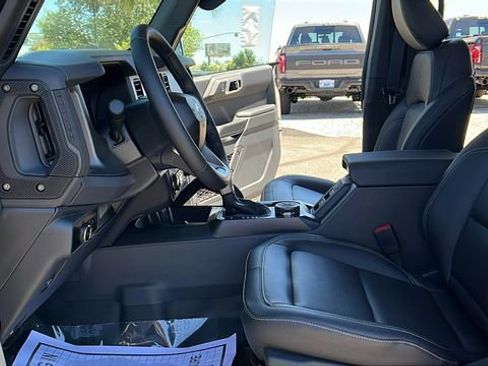 New 2026 Ford Bronco Badlands AWD/4WD image 16