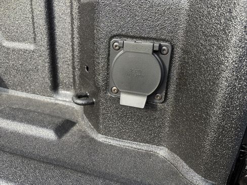 New 2026 Chevrolet Silverado 1500 LTZ w/ LTZ Premium Package image 9