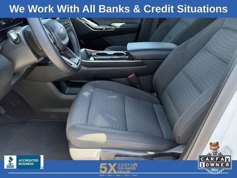 Used 2025 Chevrolet Equinox LT FWD image 26