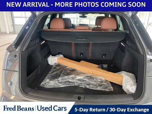 Used 2022 Audi Q5 2.0T Premium w/ Convenience Package image 8