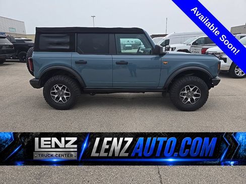 Used 2022 Ford Bronco Badlands AWD/4WD image 1