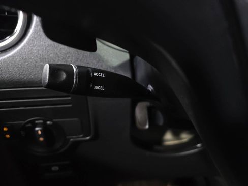 Used 2016 Mercedes-Benz Metris Passenger image 22