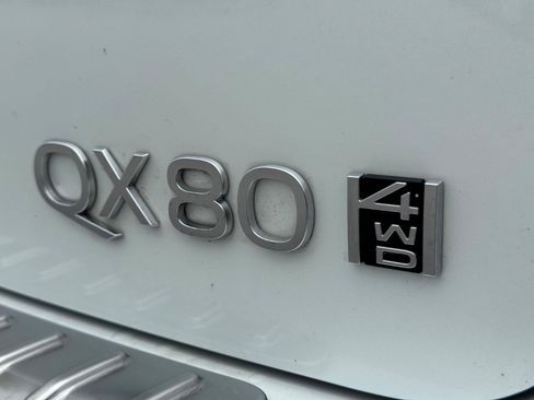 Certified 2025 INFINITI QX80 Sensory w/ Exterior Package AWD/4WD image 19