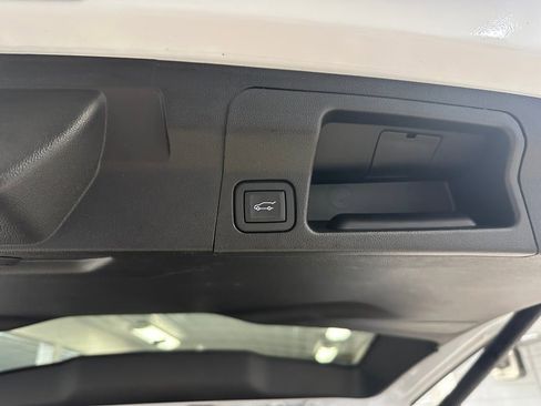 Certified 2023 GMC Acadia SLT w/ Technology Package image 27