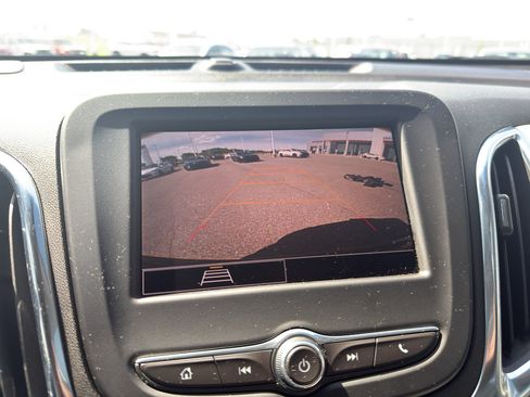 Used 2024 Chevrolet Equinox LS AWD/4WD image 20