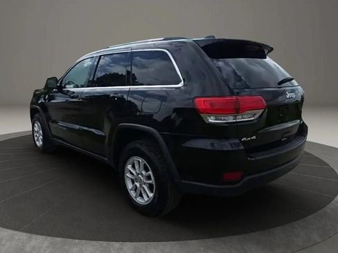 Used 2019 Jeep Grand Cherokee Laredo AWD/4WD image 4