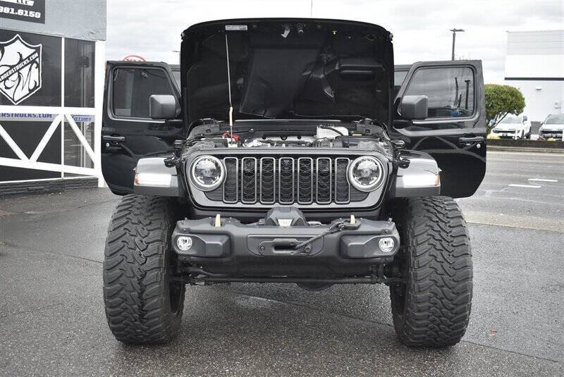 Used 2024 Jeep Wrangler Unlimited Rubicon 392 AWD/4WD image 44