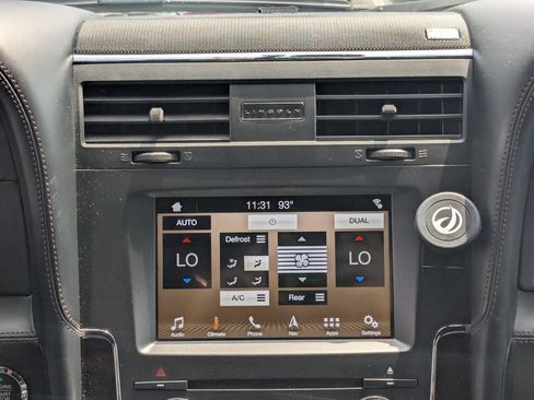 Used 2017 Lincoln Navigator Reserve RWD image 5