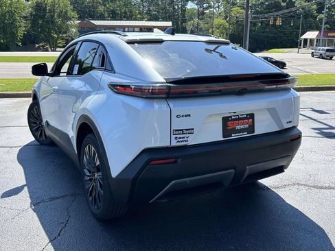 New 2026 Toyota C-HR AWD/4WD image 5