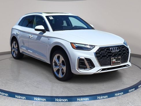 Used 2023 Audi Q5 2.0T Premium Plus w/ Premium Plus Package AWD/4WD image 4