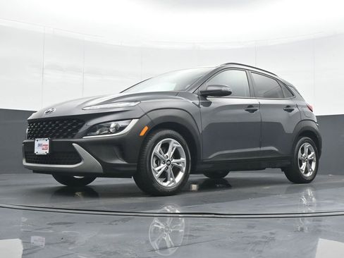 Used 2023 Hyundai Kona SEL image 16