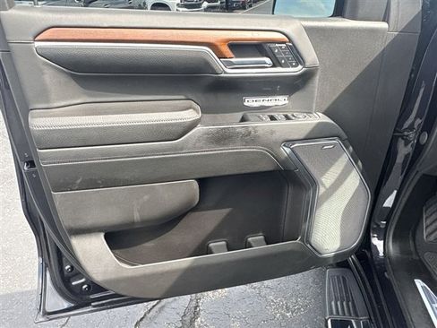 Used 2023 GMC Sierra 1500 Denali AWD/4WD image 23