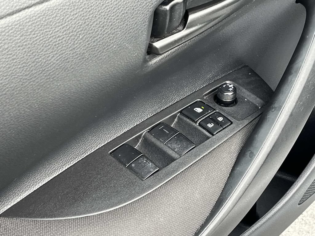 Used 2025 Toyota Corolla LE FWD image 26