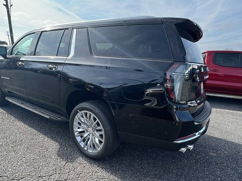 New 2026 Chevrolet Suburban Premier w/ Sun And Tow Package image 7