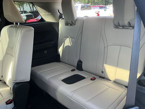 Used 2023 INFINITI QX60 Luxe w/ Cargo Package AWD/4WD image 29