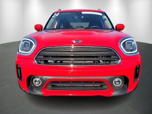 Used 2024 MINI Cooper Countryman image 2