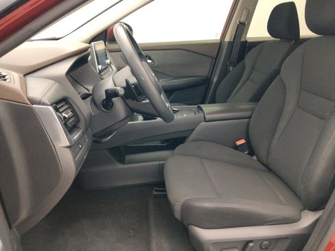 Used 2021 Nissan Rogue SV FWD image 17