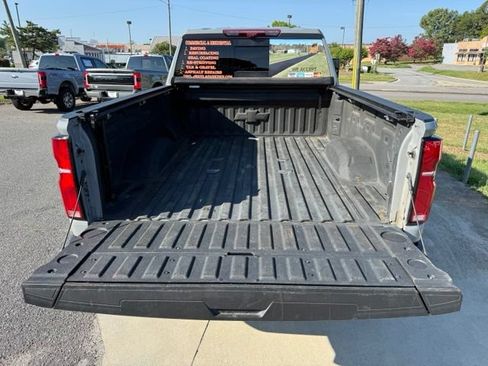 Used 2024 Chevrolet Silverado 2500 LT w/ Z71 Sport Edition AWD/4WD image 12