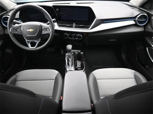 New 2026 Chevrolet Trax LT image 21