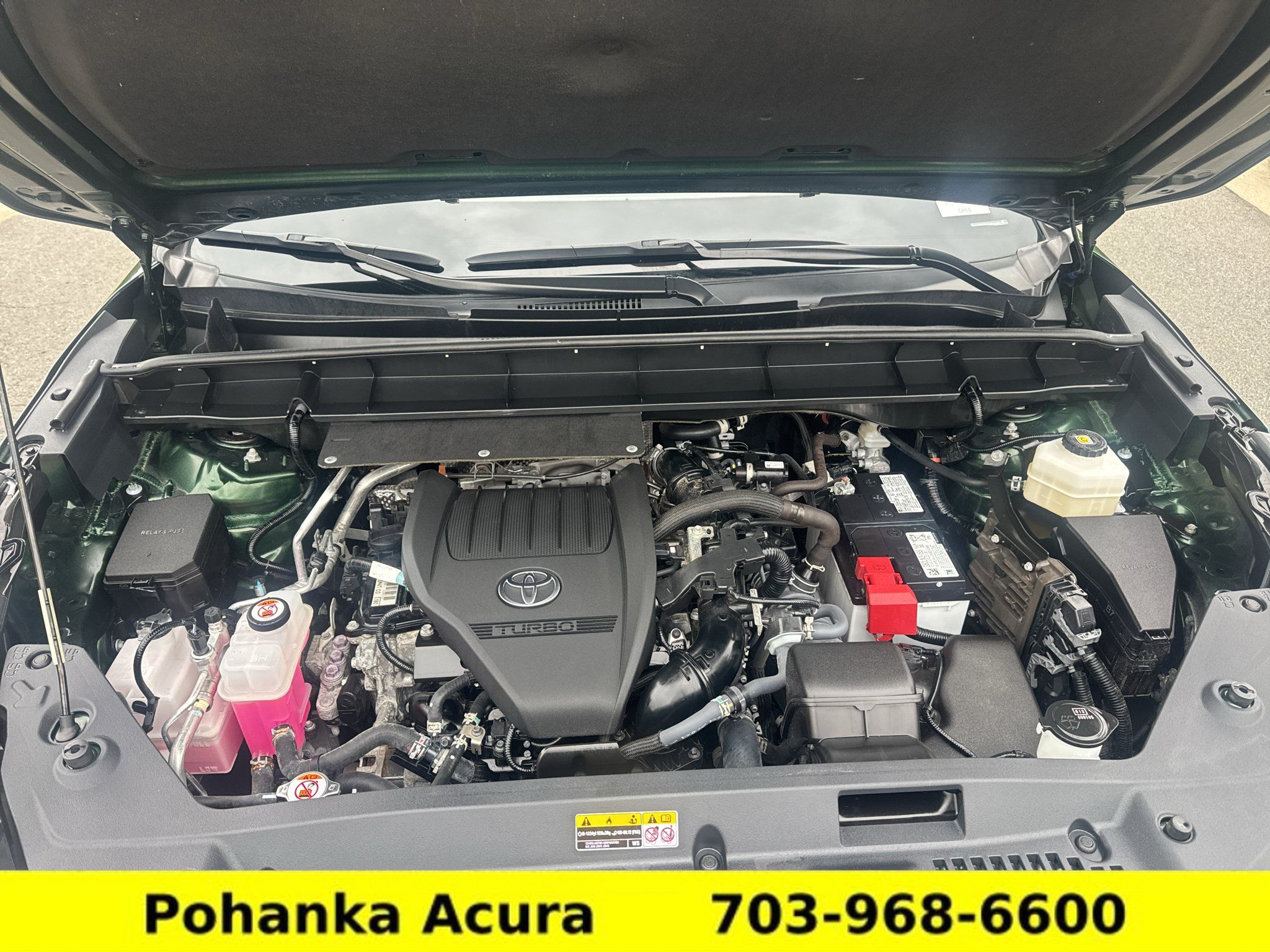 Used 2024 Toyota Highlander XLE AWD/4WD image 41