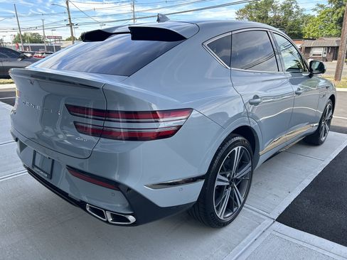 Used 2025 Genesis GV80 3.5T e-SC image 12