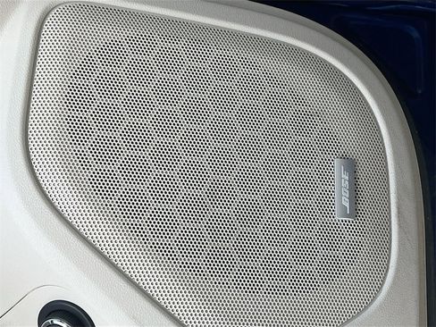 Used 2023 GMC Acadia Denali w/ Denali Ultimate Package image 19