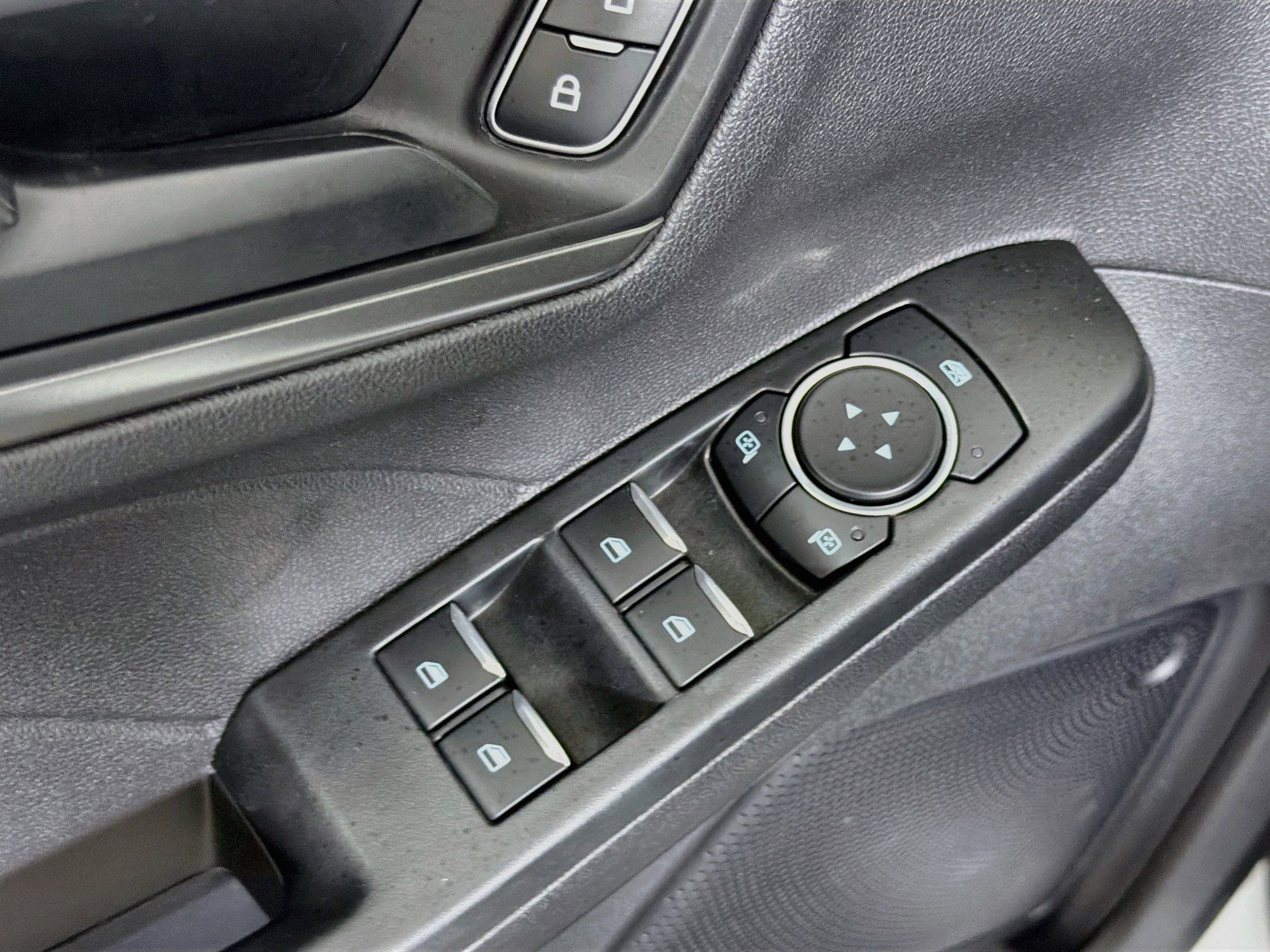 Used 2025 Ford Escape Active FWD image 15