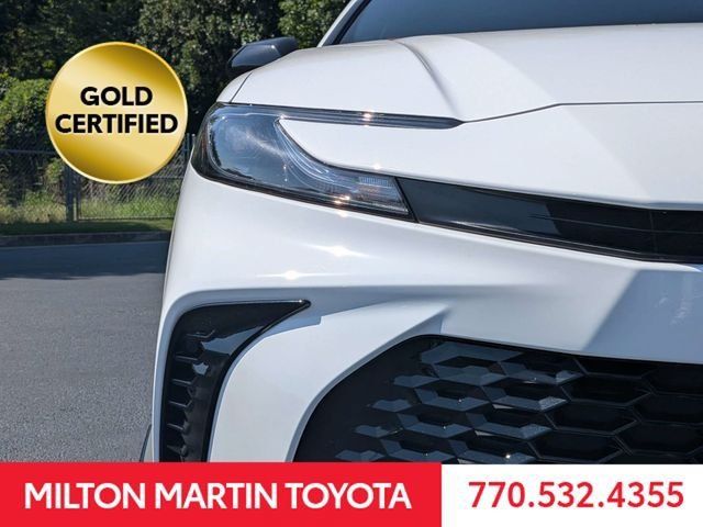 Certified 2026 Toyota Camry Hybrid FWD image 11