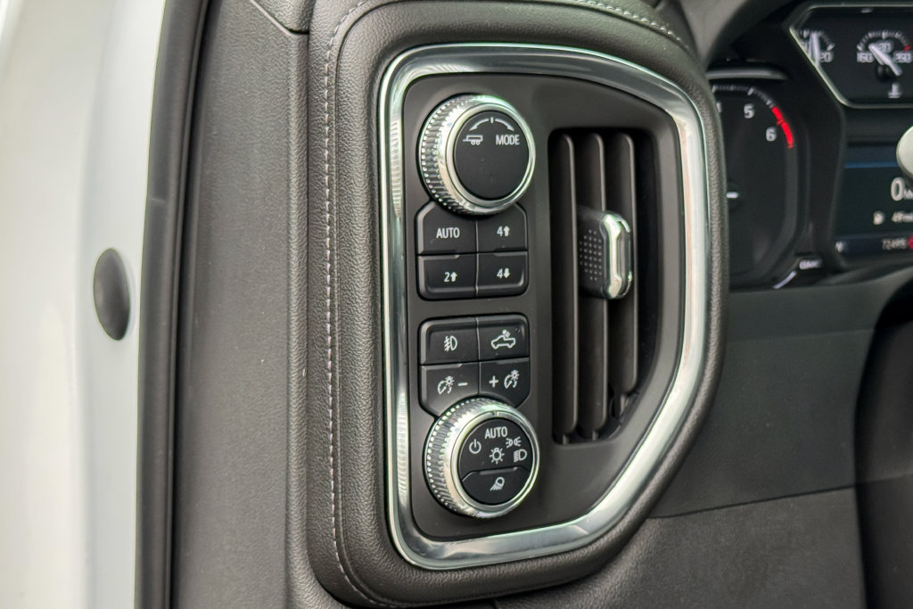 Used 2022 GMC Sierra 1500 SLT w/ SLT Premium Package AWD/4WD image 29