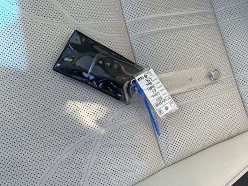 Used 2025 Lexus ES 350 Ultra Luxury w/ Accessory Package (Z2) FWD image 37