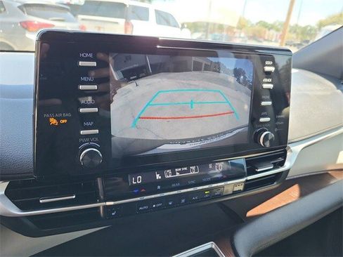 Used 2024 Toyota Sienna XLE image 23