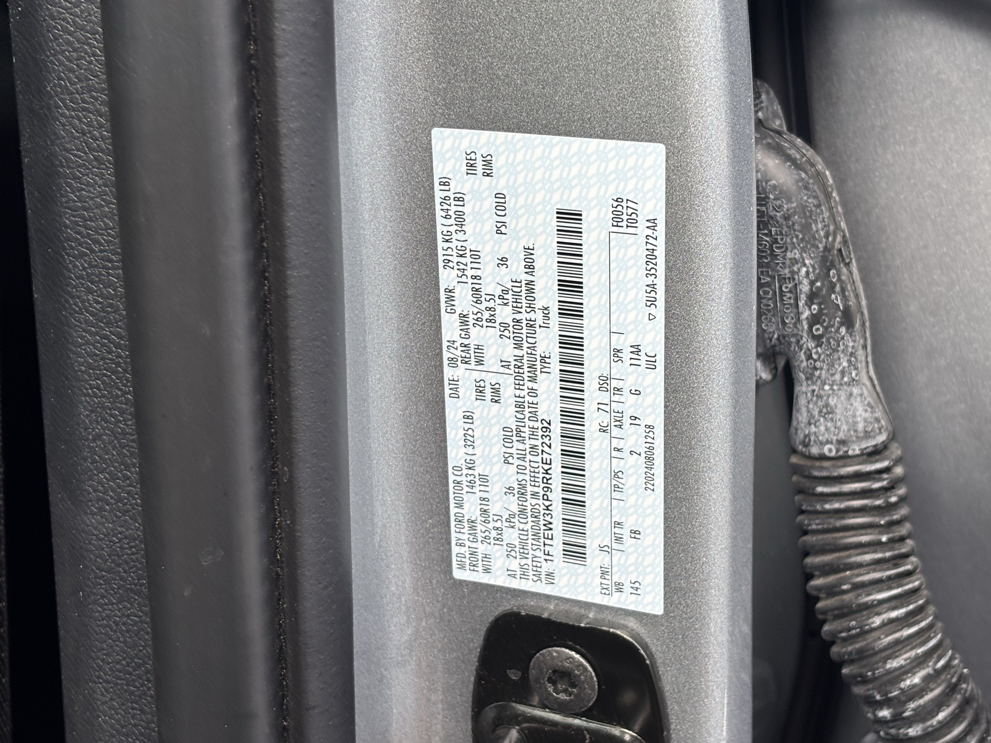 Used 2024 Ford F150 XLT w/ XLT Black Appearance Package RWD image 31