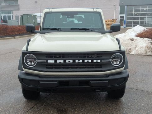 Used 2025 Ford Bronco 2-Door image 3