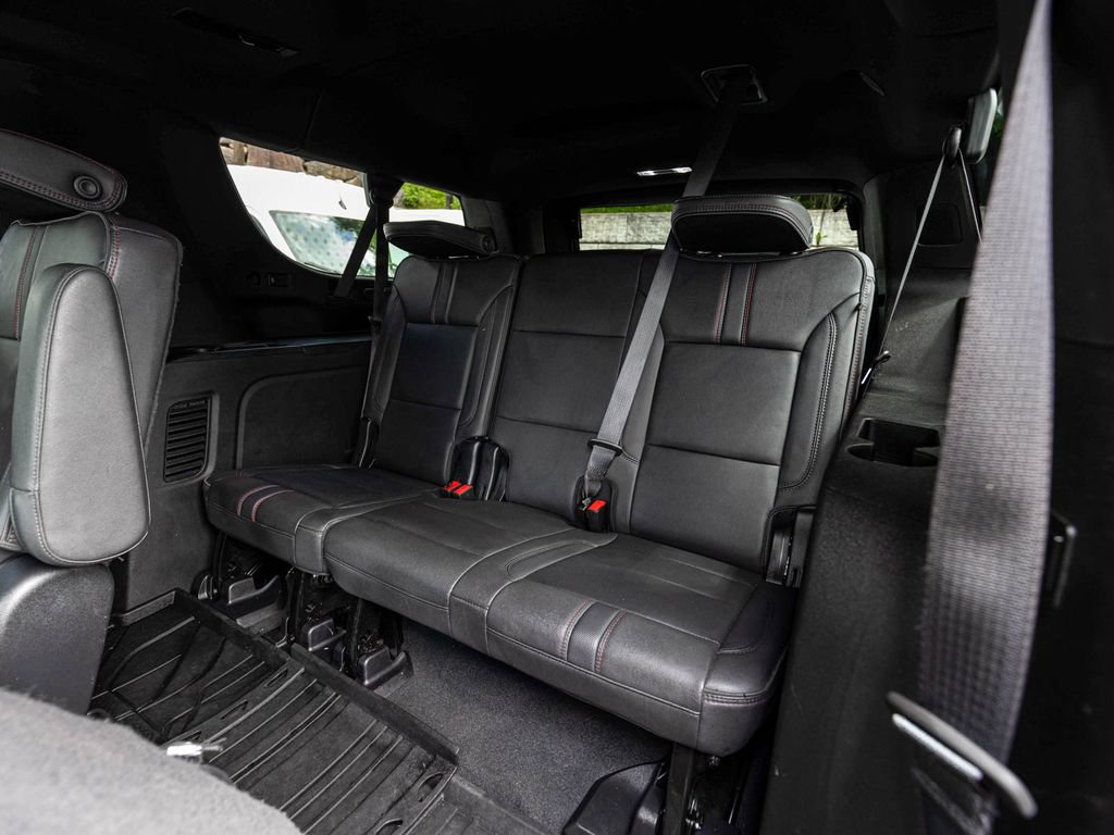 Used 2023 Chevrolet Suburban RST w/ Sport Performance Package AWD/4WD image 28