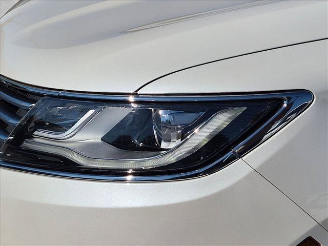 Used 2018 Lincoln MKC Reserve FWD image 9