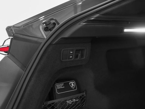 Used 2024 Lamborghini Urus S AWD/4WD image 39