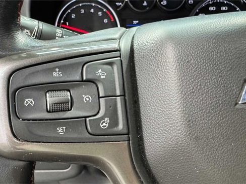 Used 2021 Chevrolet Tahoe RST w/ Luxury Package image 35