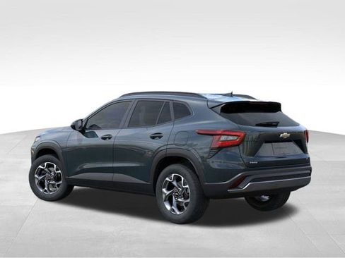 New 2026 Chevrolet Trax LT image 3