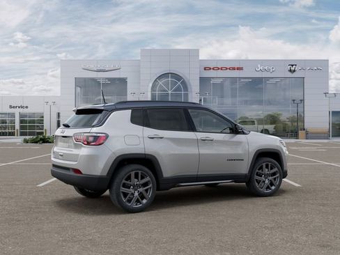New 2025 Jeep Compass Limited AWD/4WD image 4