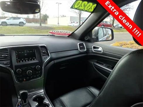 Certified 2020 Jeep Grand Cherokee Laredo image 12